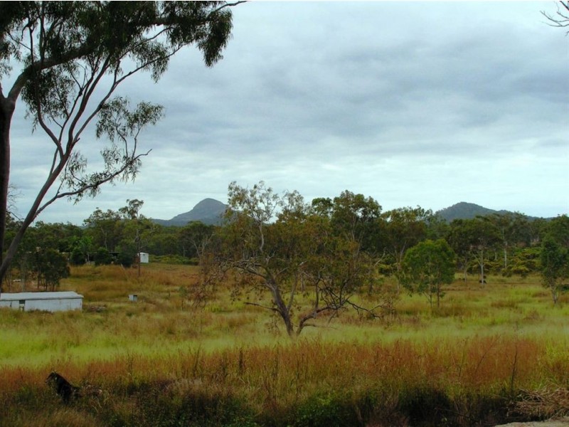 55 Bells Road, Mount Chalmers QLD 4702