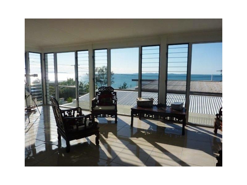 4 Ocean Parade, Cooee Bay QLD 4703