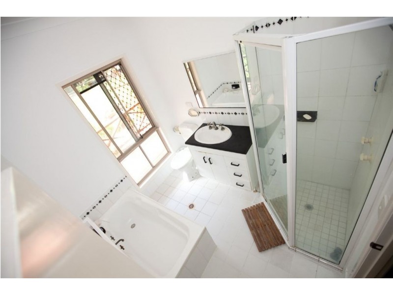 570 Coorooman Creek Road, Cawarral QLD 4702