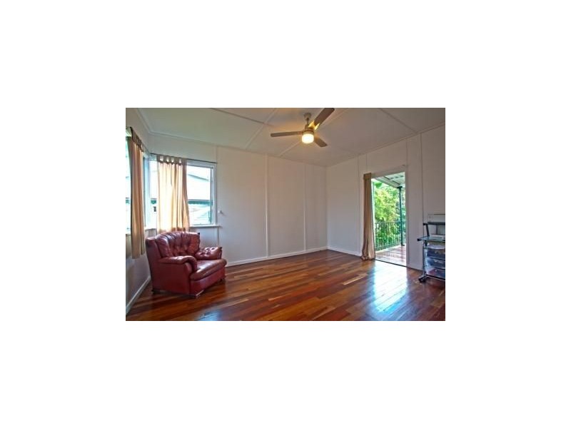 11 Davidson Street, Cooee Bay QLD 4703