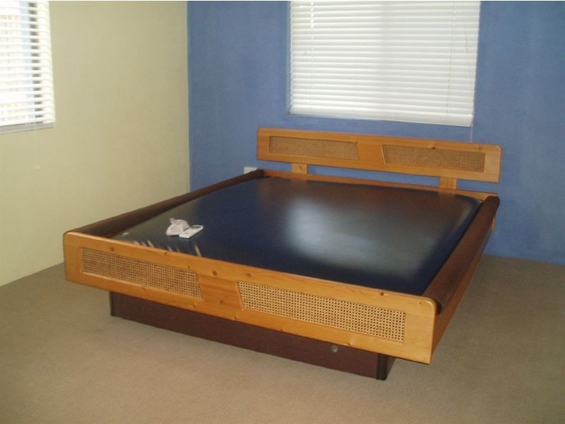 10 Ray Street, Cooee Bay QLD 4703