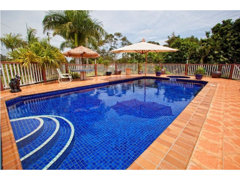 35 Racecourse Road, Yeppoon QLD 4703