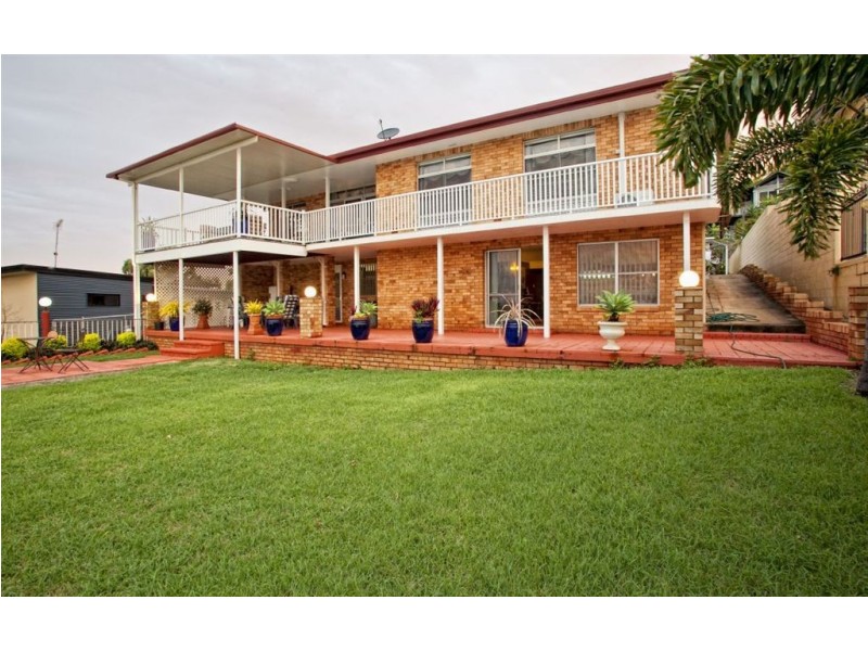 9 Prospect Street, Rosslyn QLD 4703