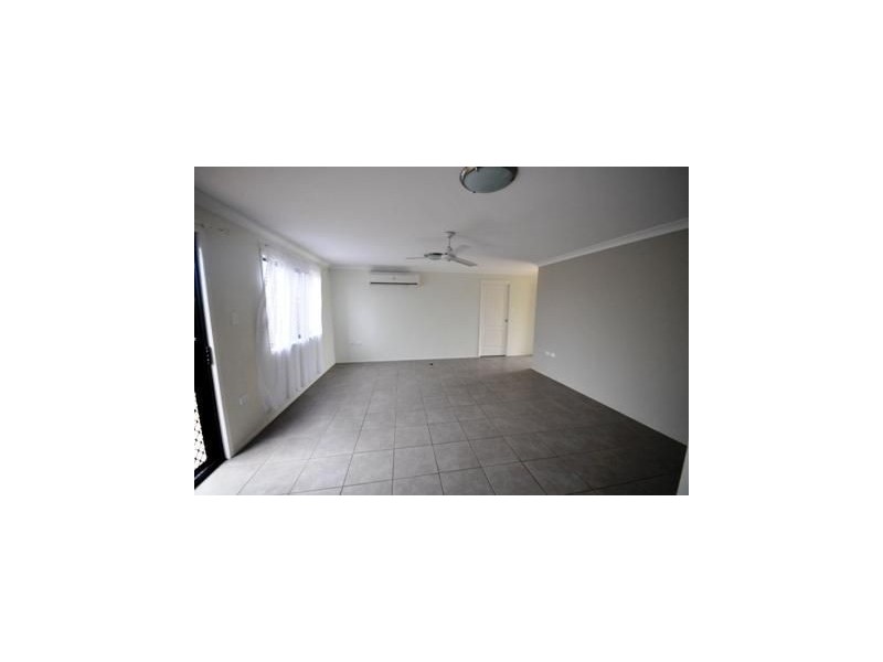1/64 Connor, Emu Park QLD 4710