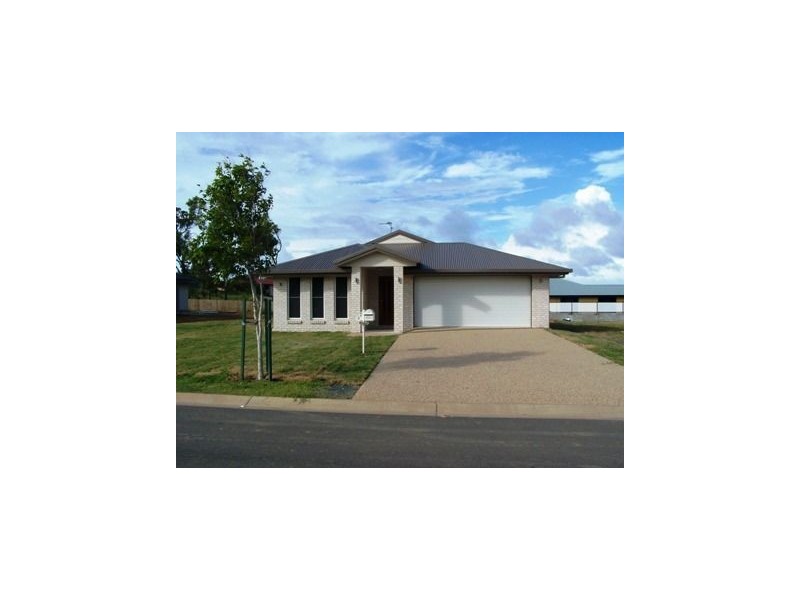 6 Lexington Drive, Yeppoon QLD 4703