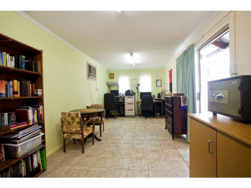 554 Coorooman Creek Road, Cawarral QLD 4702