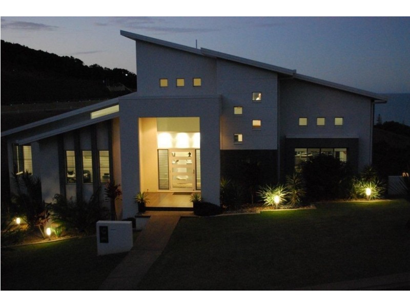 16 Gus Moore Street, Yeppoon QLD 4703