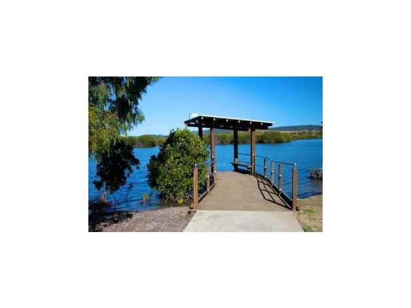 22 Lakeview Crescent, Mulambin QLD 4703