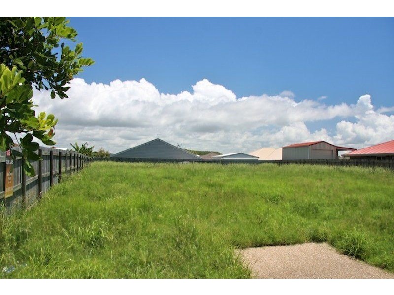 22 Lakeview Crescent, Mulambin QLD 4703