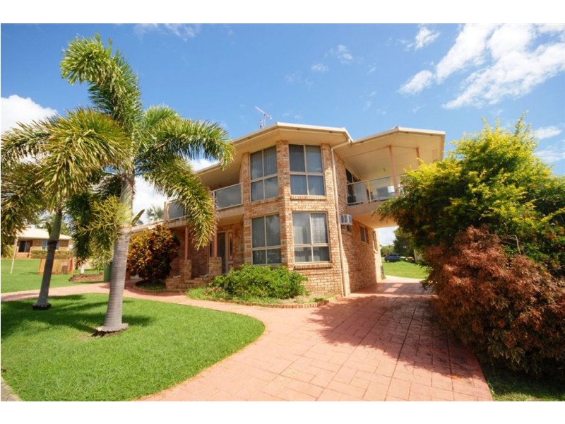 5 Crayke Court, Pacific Heights QLD 4703