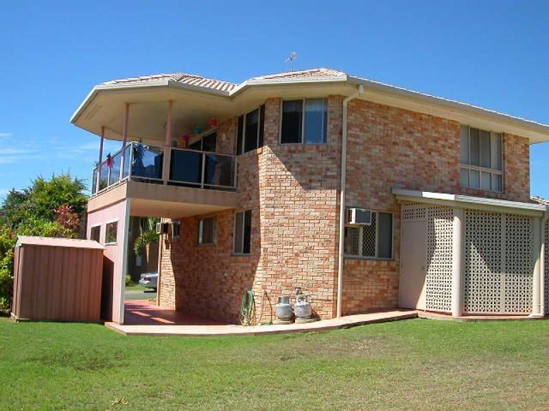 5 Crayke Court, Pacific Heights QLD 4703