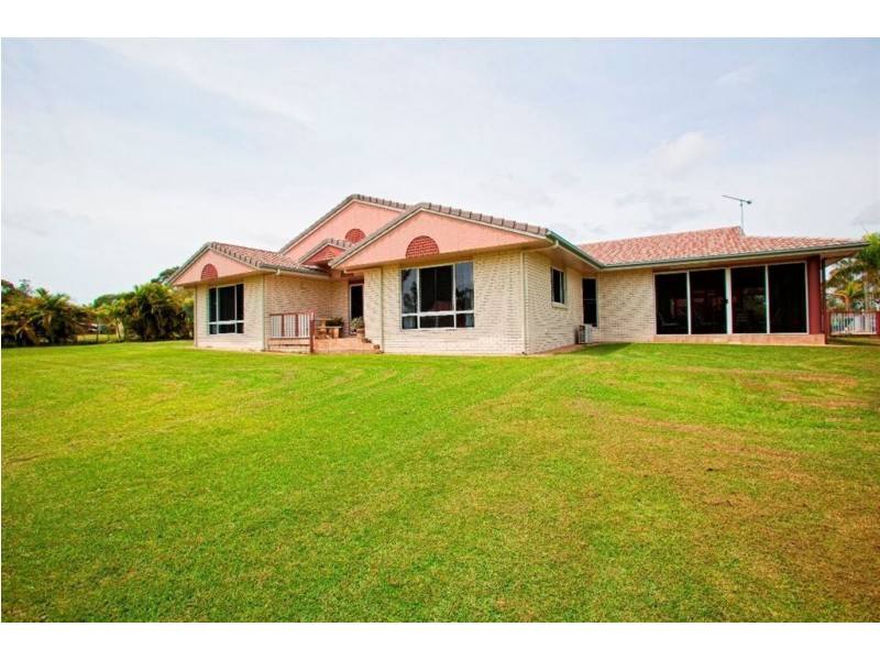 35 Racecourse Road, Yeppoon QLD 4703