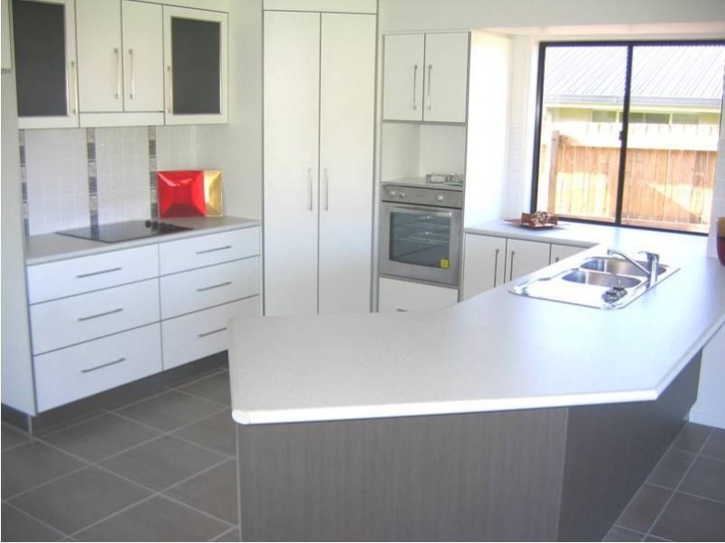 7 Spinnaker Drive, Mulambin QLD 4703