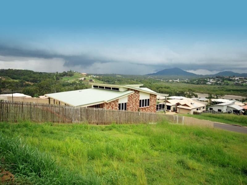 7 Rosewood Street, Yeppoon QLD 4703