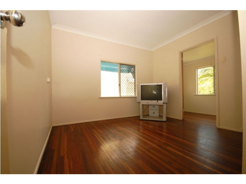 18 Morris Street, Yeppoon QLD 4703