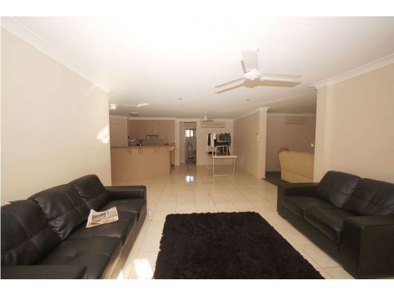 7 Downs Field Place, Taroomball QLD 4703