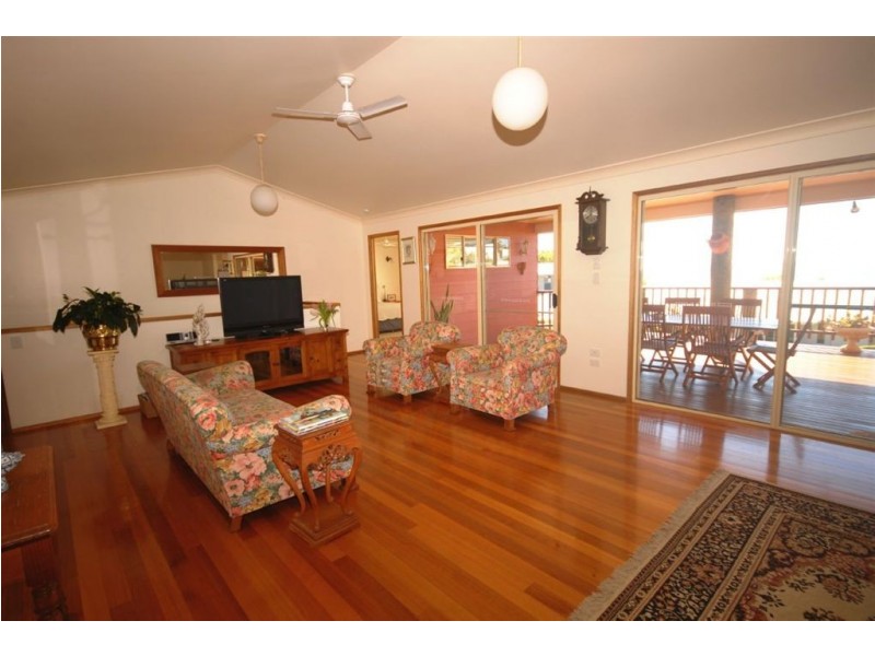 21 Banksia Pl, Taranganba QLD 4703