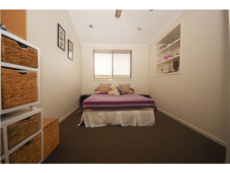 332 Scenic Highway, Rosslyn QLD 4703