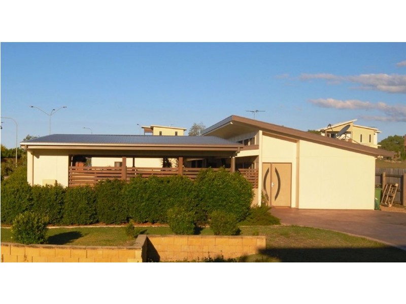1 Hillside Court, Zilzie QLD 4710