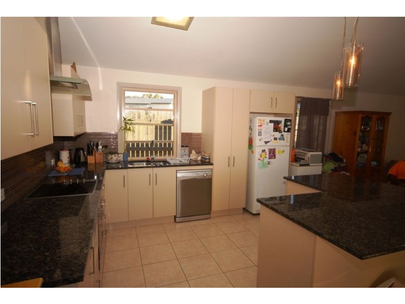 1 Hillside Court, Zilzie QLD 4710