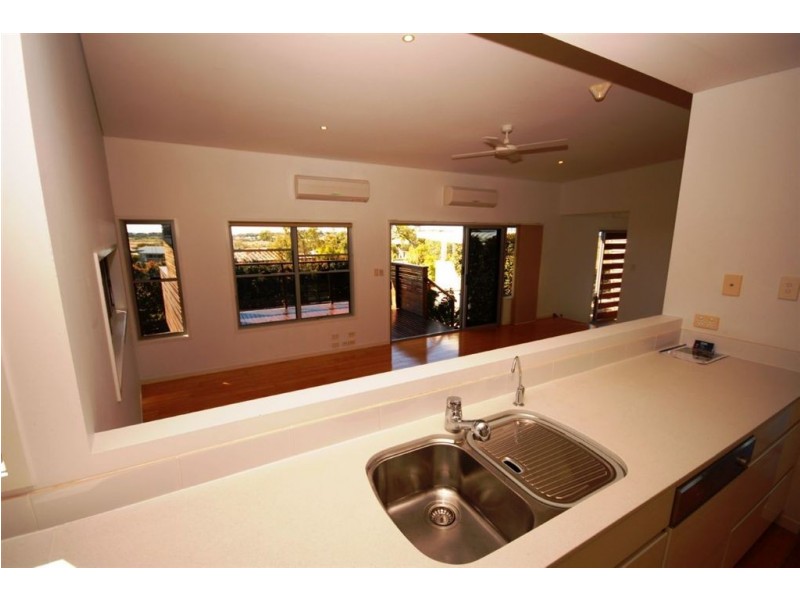 2 Hideaway Road, Zilzie QLD 4710