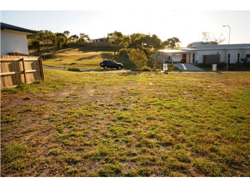 5 Hillside Court, Zilzie QLD 4710