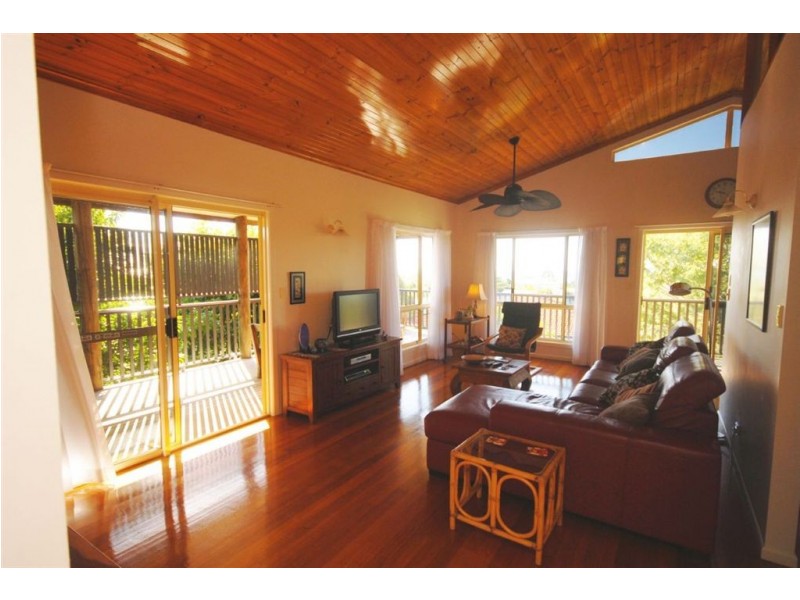 187 Matthew Flinders Drive, Cooee Bay QLD 4703