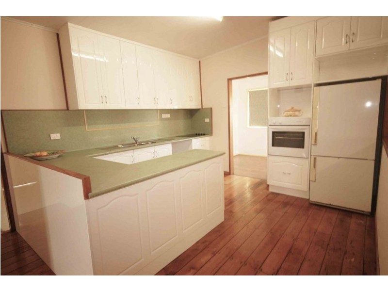 16 Morris Street, Yeppoon QLD 4703