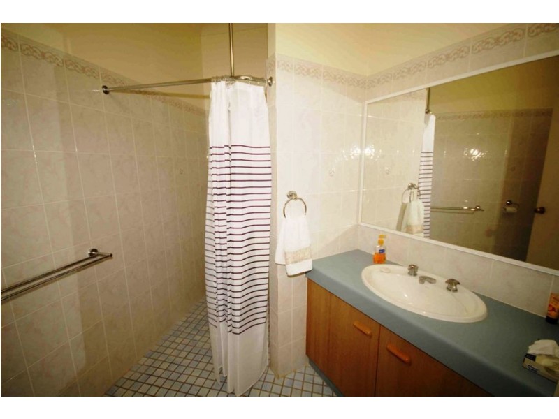 24 – 48 Vin E Jones Memorial Drive, Rosslyn QLD 4703