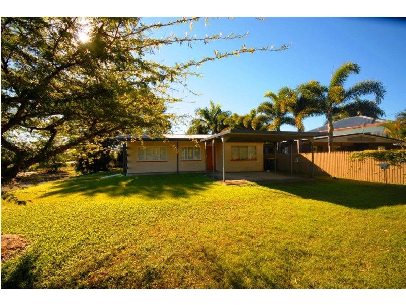 33 Percy Ford Street, Cooee Bay QLD 4703