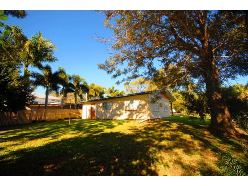 33 Percy Ford Street, Cooee Bay QLD 4703