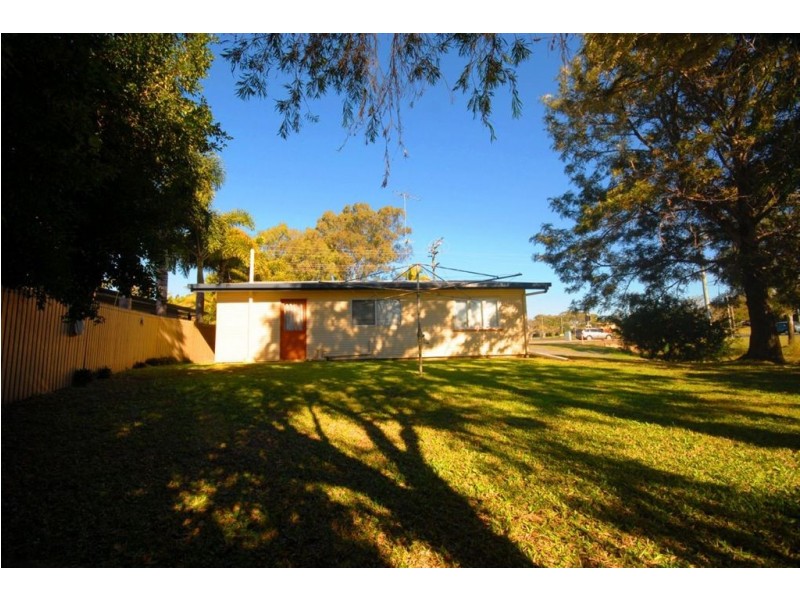 33 Percy Ford Street, Cooee Bay QLD 4703