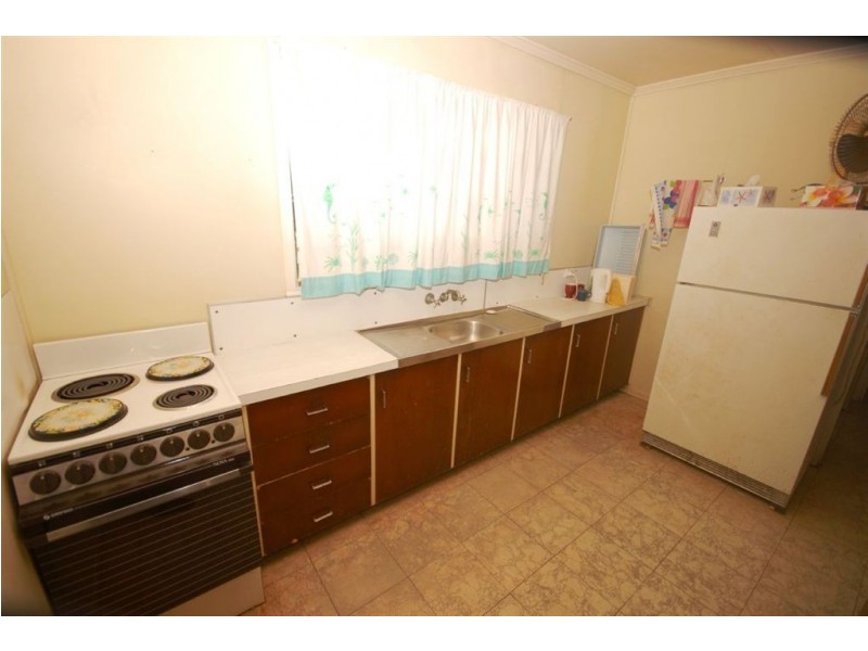 33 Percy Ford Street, Cooee Bay QLD 4703