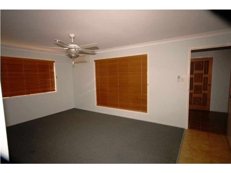 16 Hellas Street, Barlows Hill QLD 4703