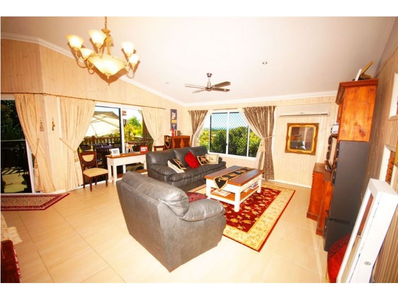 24 Coleman Crescent, Pacific Heights QLD 4703