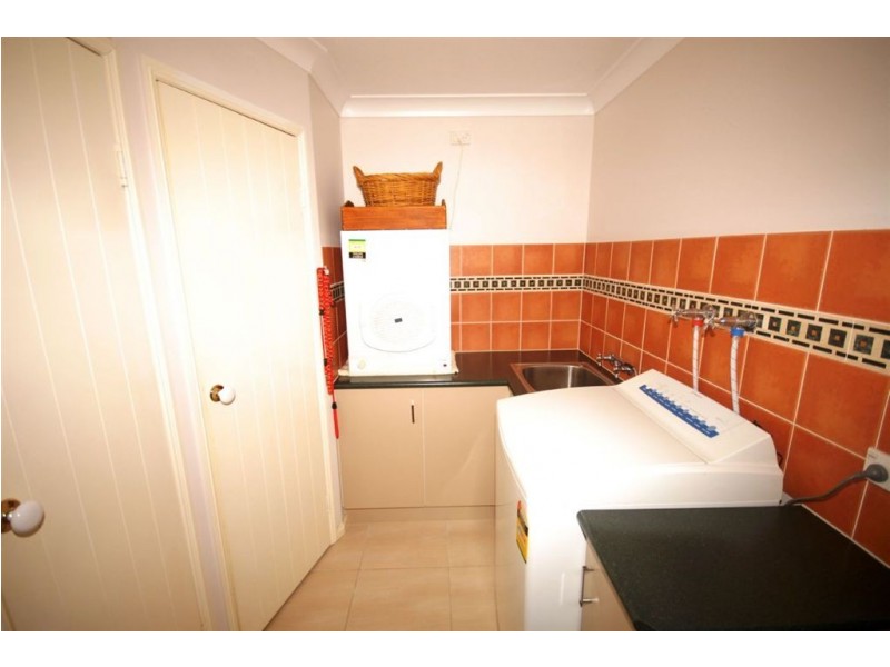 24 Coleman Crescent, Pacific Heights QLD 4703