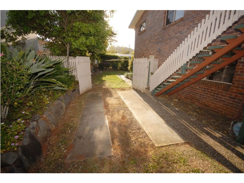 4 Hellas Street, Barlows Hill QLD 4703