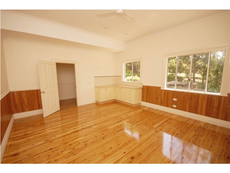 28 Catherine Avenue, Inverness QLD 4703