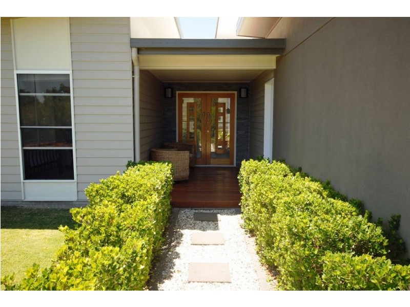 9 Cocoanut Point Drive, Zilzie QLD 4710