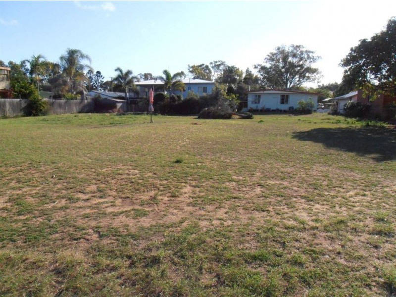 24 Coolwaters Esplanade, Kinka Beach QLD 4703
