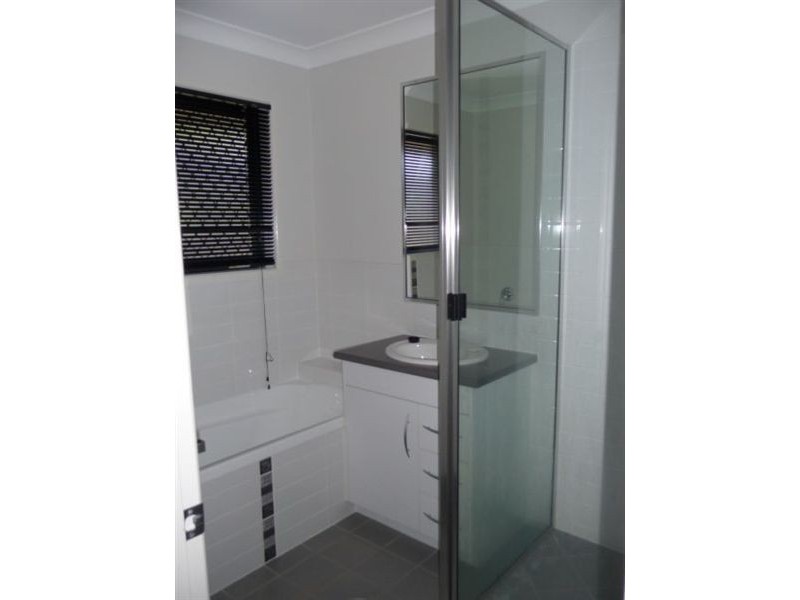 35 Paradise Way, Emu Park QLD 4710