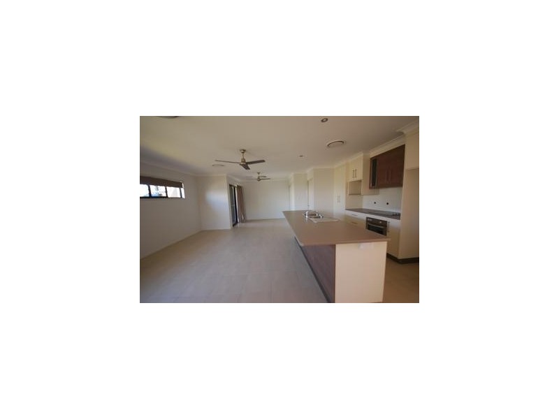 1/11 Priors Pocket Road, Yeppoon QLD 4703