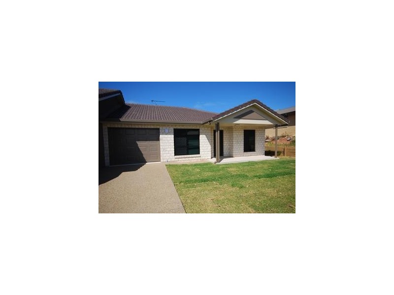 2/11 Priors Pocket Road, Yeppoon QLD 4703