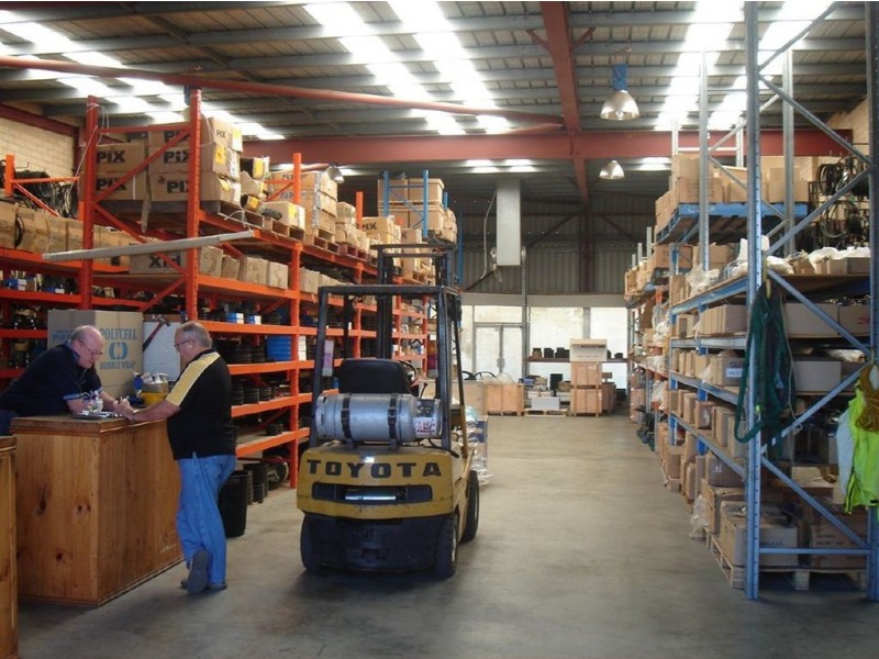 40 Port Kembla Drive, Bibra Lake WA 6163