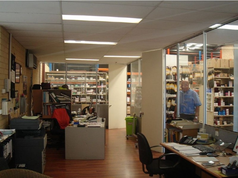 40 Port Kembla Drive, Bibra Lake WA 6163