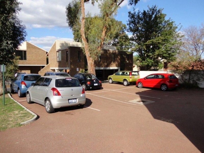 2 Leura Street, Nedlands WA 6009