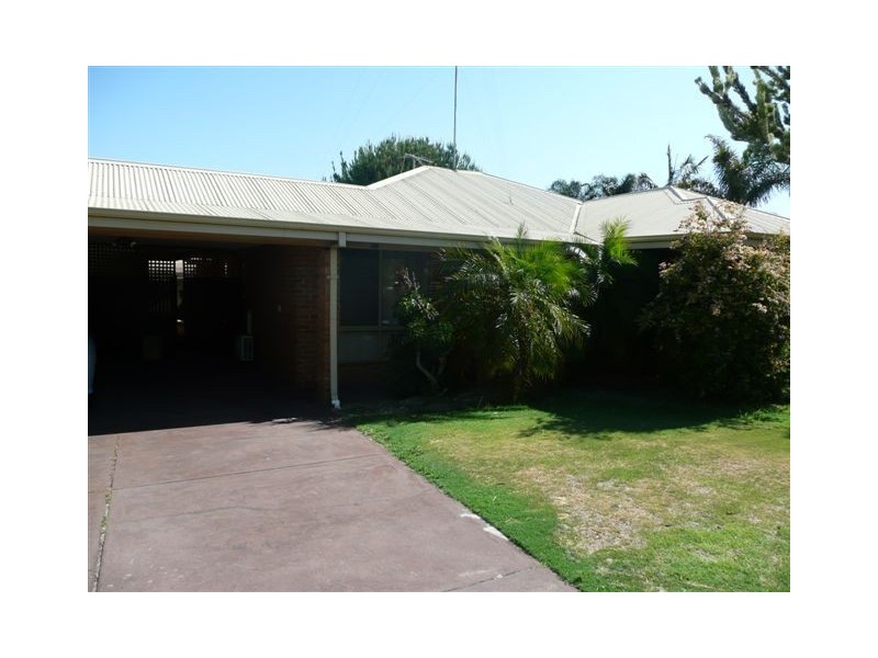 62 Farrington Road, Leeming WA 6149