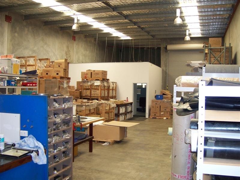 Unit 3,10 Wittenberg Drive, Canning Vale WA 6155