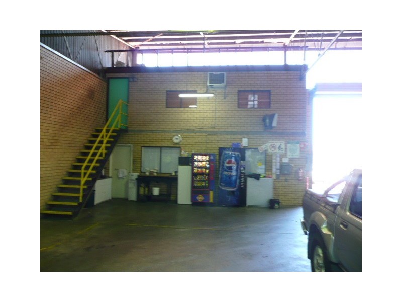 Unit 1, 11 Ulm Street, Osborne Park WA 6017