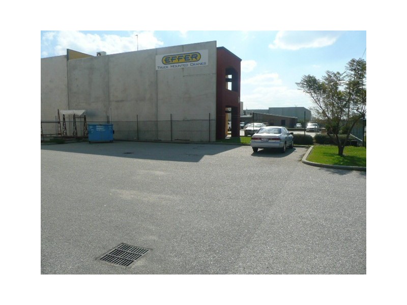 18 Narloo Street, Malaga WA 6090